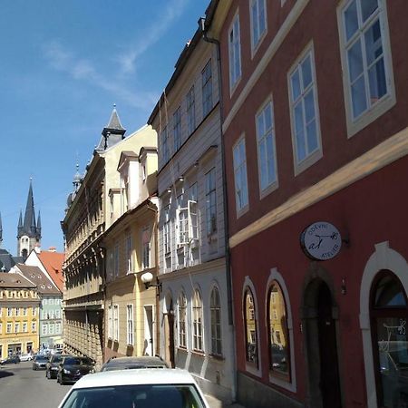 Skromny Apartman V Centru Chebu Exteriör bild