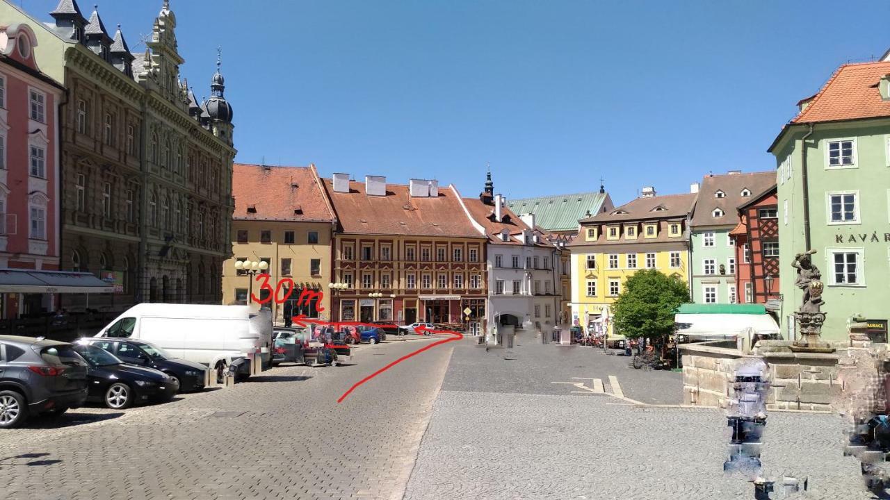 Skromny Apartman V Centru Chebu Exteriör bild
